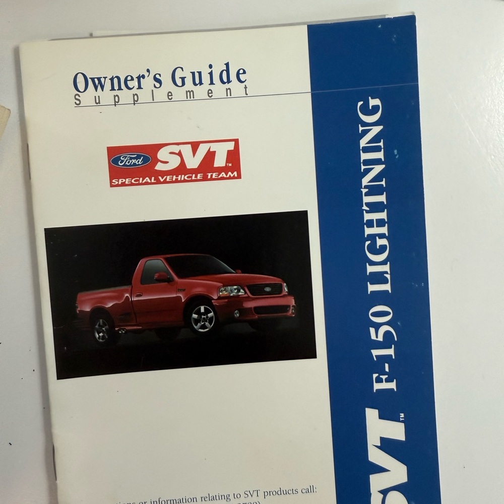 2001 Ford SVT Lightning owners manual - Picture 5 of 8